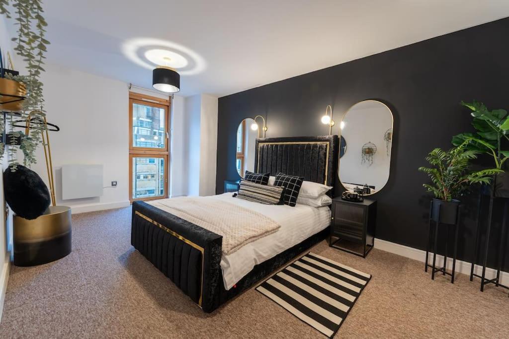 Penthouse Noir - Wyndale Living - Central Bham 2Br Бирмингем Экстерьер фото